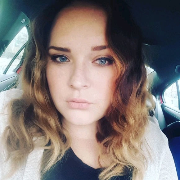 Meet your Posher, Chantel - Picture 1 of 1